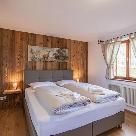 Nice Group House Close To The Valley Run And Ki-west Ski Lift Кирхберг