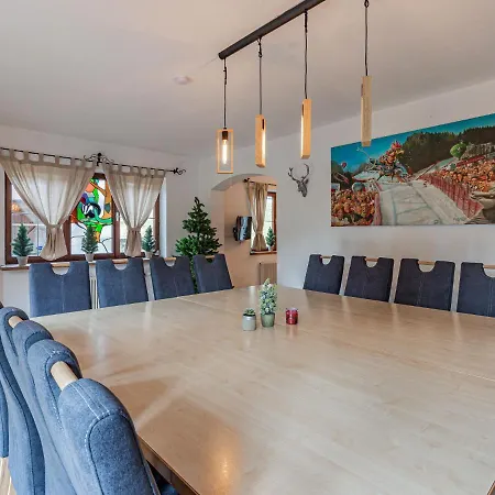 Nice Group House Close To The Valley Run And Ki-west Ski Lift Kirchberg in Tirol